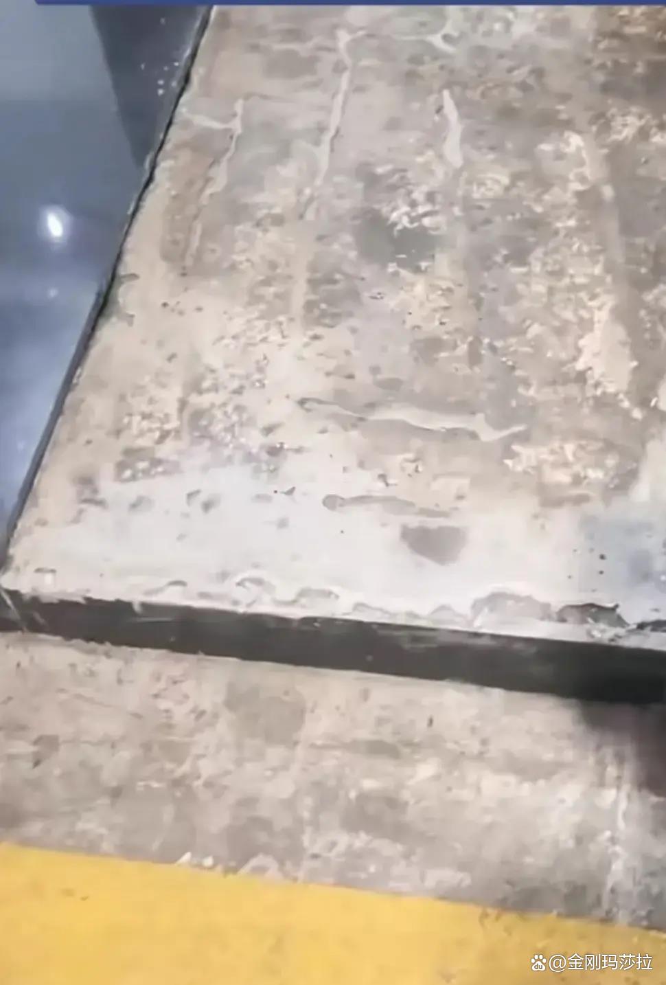 墙砖坏了一块怎么处理掉呢(墙面砖坏了一块怎么能补进一块新的) 墙砖坏了一块怎么处理掉呢(墙面砖坏了一块怎么能补进一块新的)